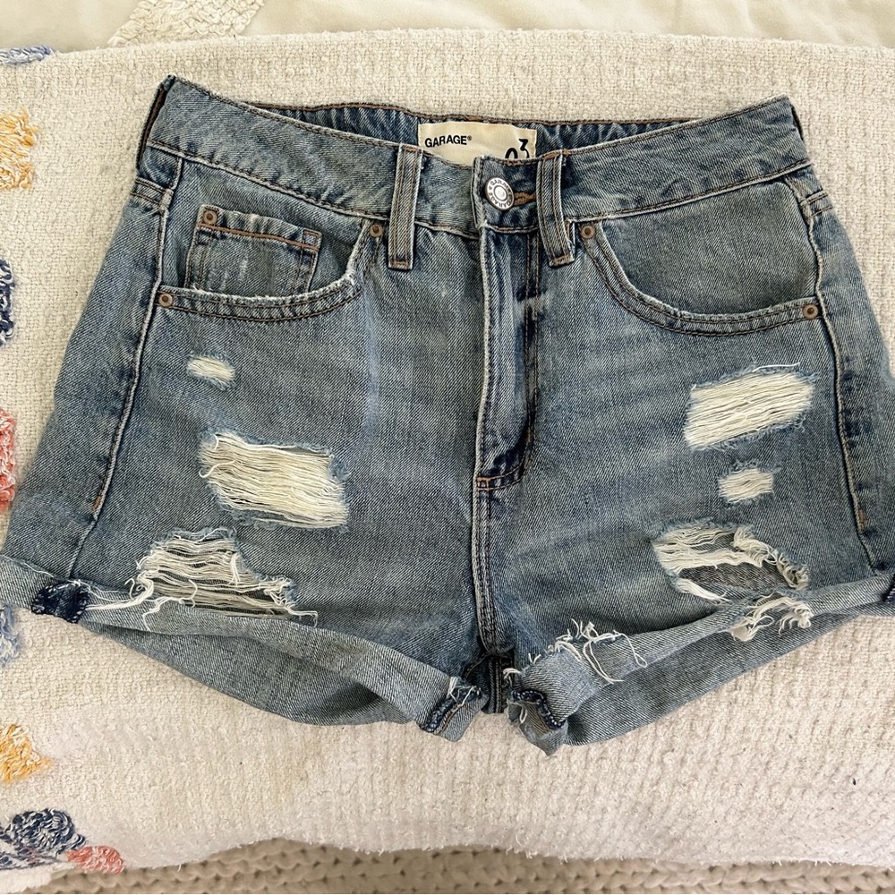 Garage Women's Distressed Denim Shorts - Blue